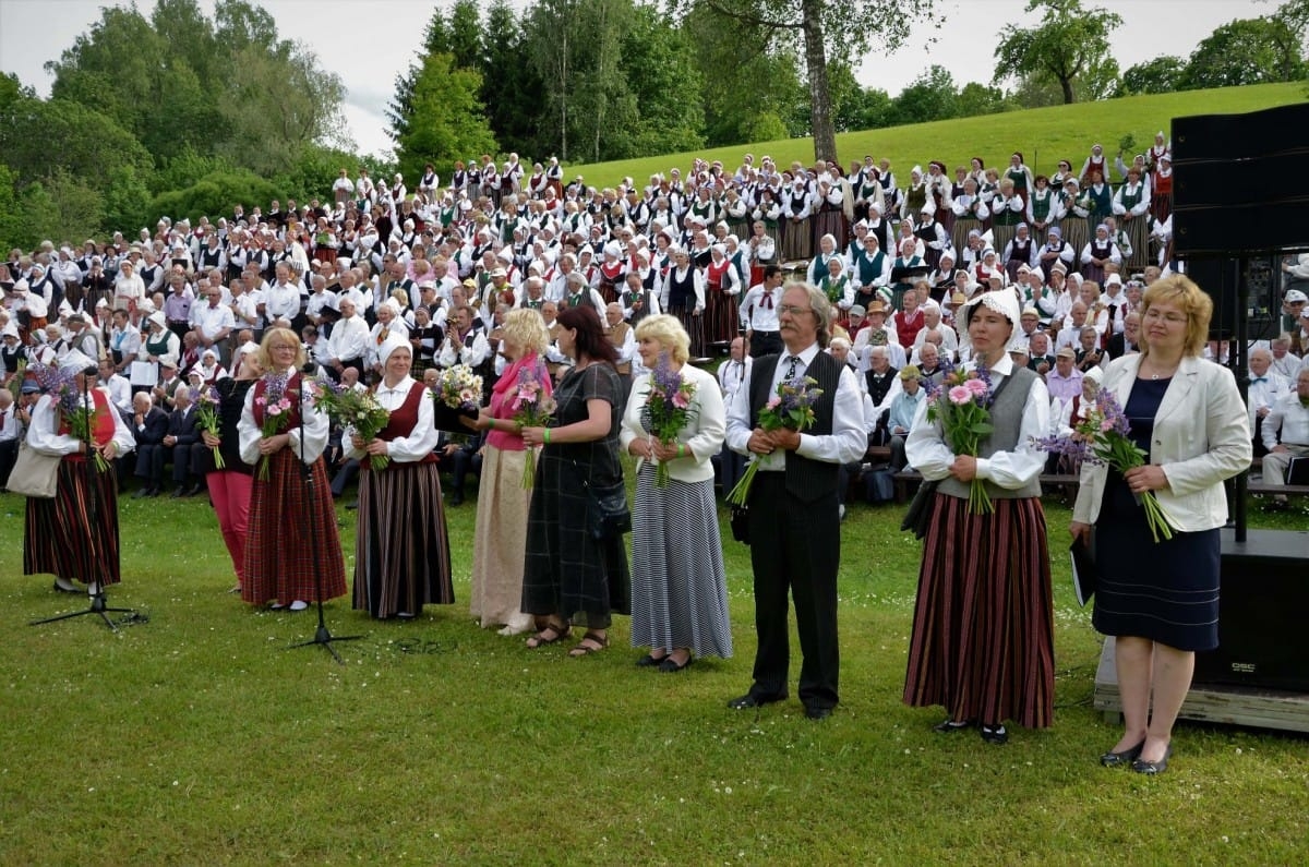 Latvijas senioru koru svētki "Trejdeviņi tēvu zemē"
