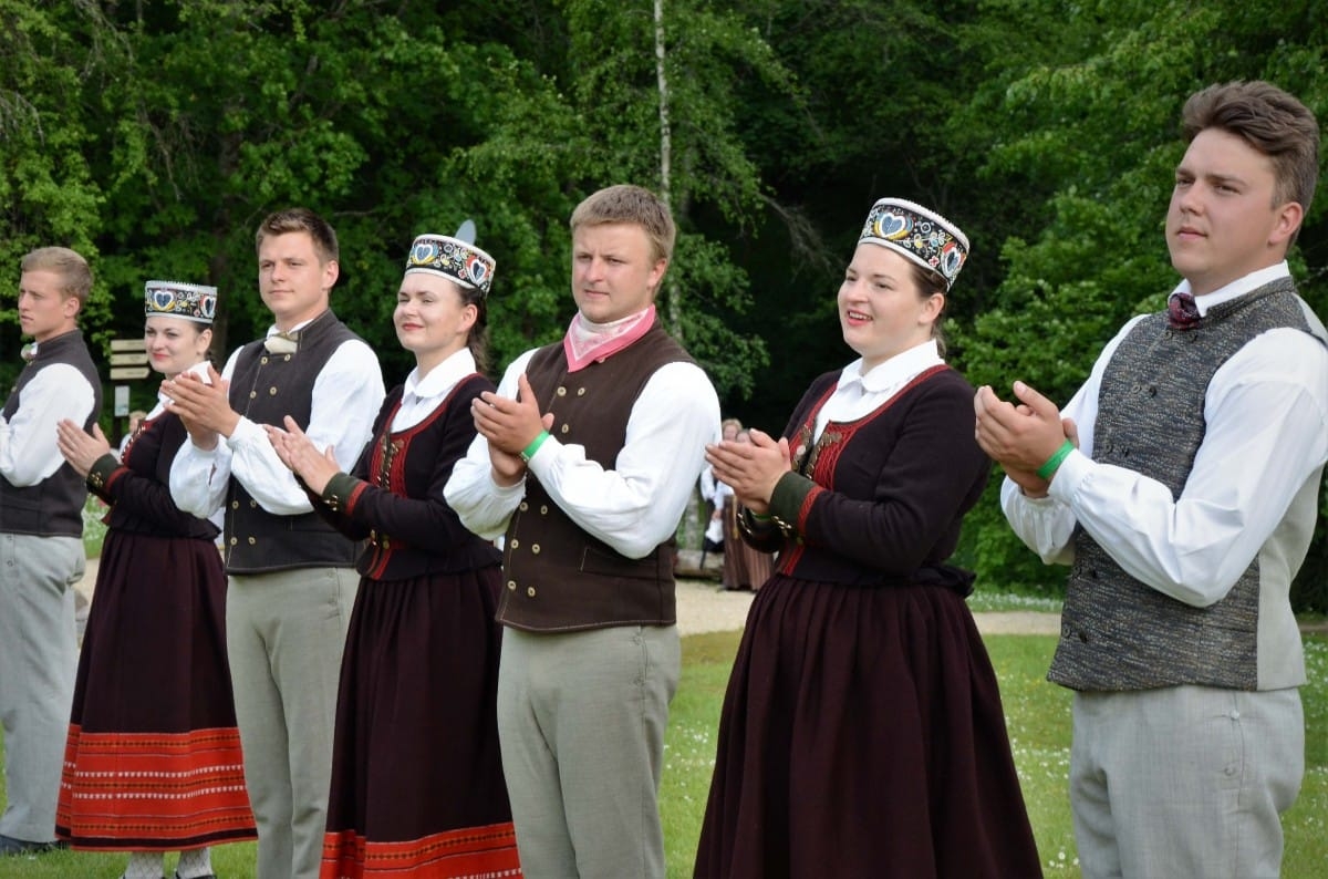 Latvijas senioru koru svētki "Trejdeviņi tēvu zemē"
