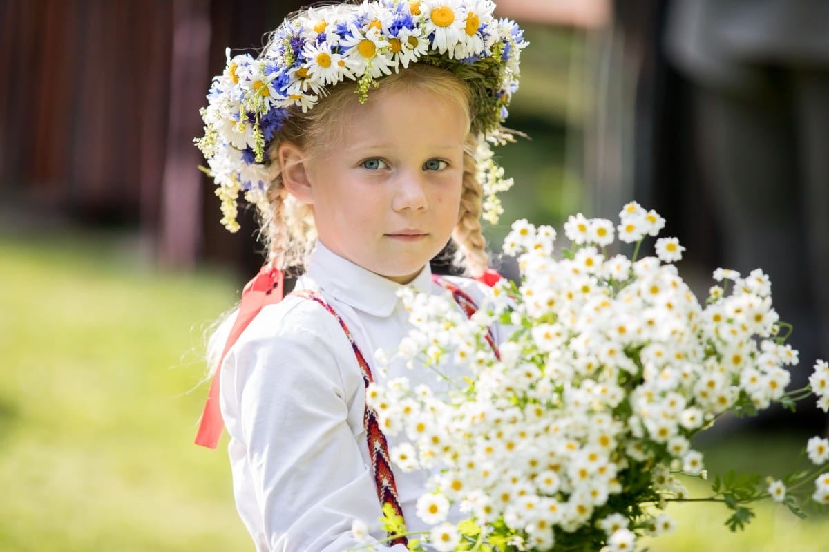 VASARAS SAULGRIEŽI LATVIJAS NOVADOS