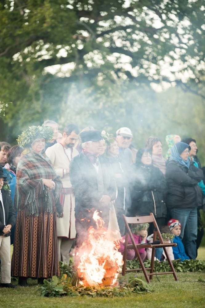 VASARAS SAULGRIEŽI LATVIJAS NOVADOS