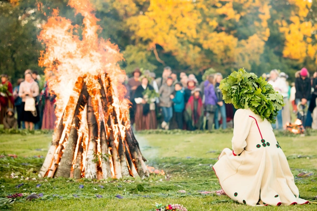 VASARAS SAULGRIEŽI LATVIJAS NOVADOS