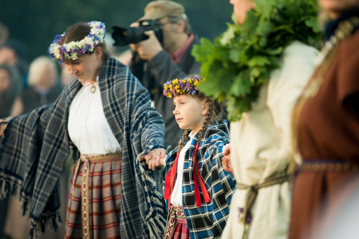 VASARAS SAULGRIEŽI LATVIJAS NOVADOS