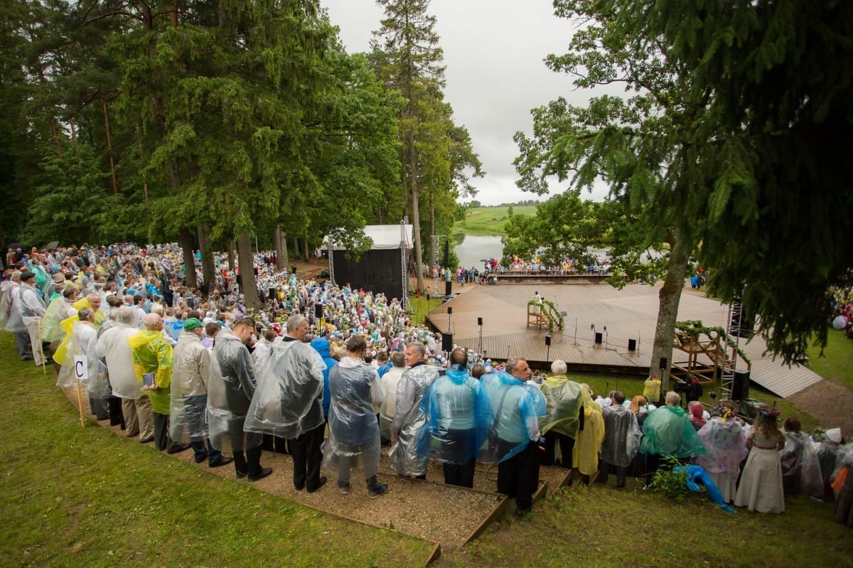 XXVI Vispārejo latviešu Dziesmu un XVI Deju svētku Ieskaņas koncerts Dikļos