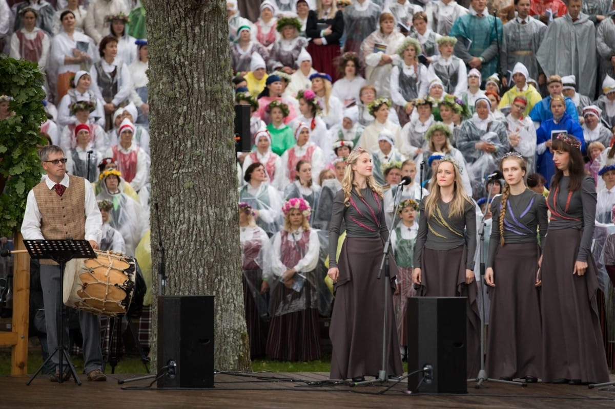 XXVI Vispārejo latviešu Dziesmu un XVI Deju svētku Ieskaņas koncerts Dikļos