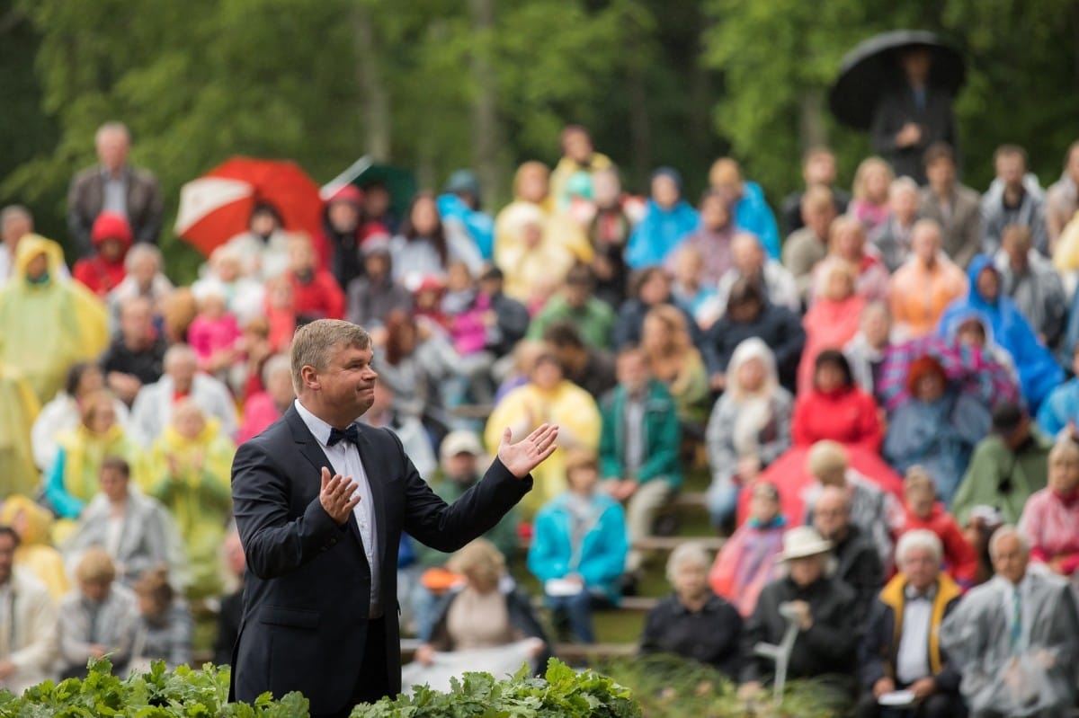 XXVI Vispārejo latviešu Dziesmu un XVI Deju svētku Ieskaņas koncerts Dikļos
