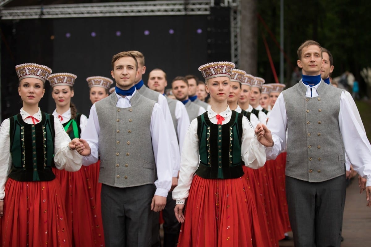 XXVI Vispārejo latviešu Dziesmu un XVI Deju svētku Ieskaņas koncerts Dikļos