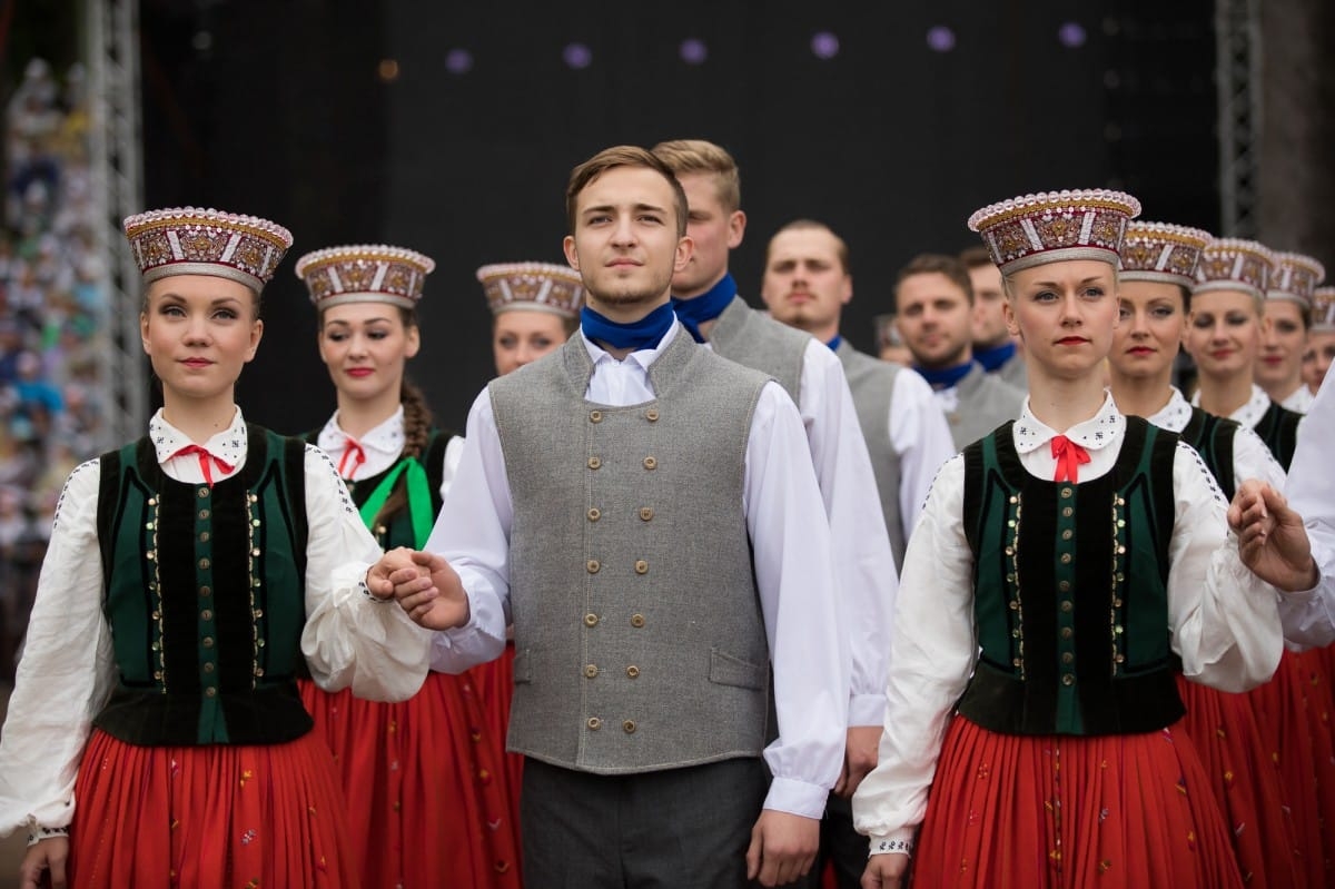 XXVI Vispārejo latviešu Dziesmu un XVI Deju svētku Ieskaņas koncerts Dikļos