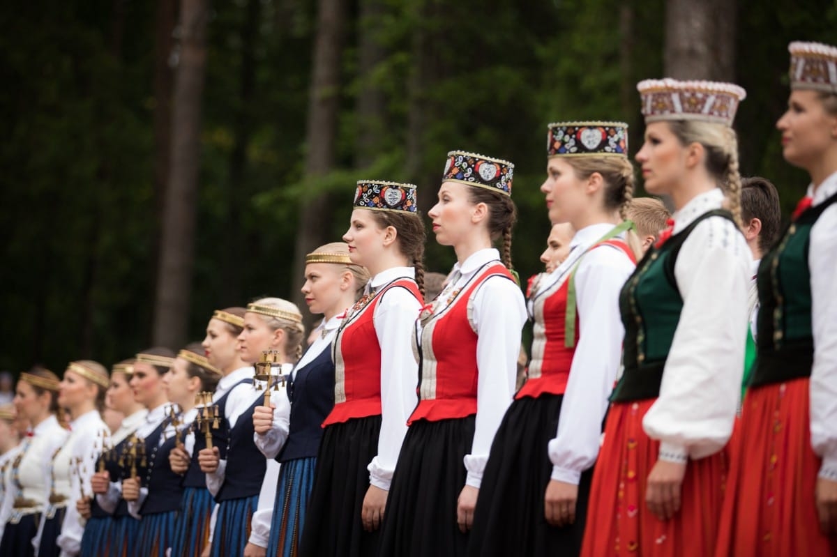 XXVI Vispārejo latviešu Dziesmu un XVI Deju svētku Ieskaņas koncerts Dikļos