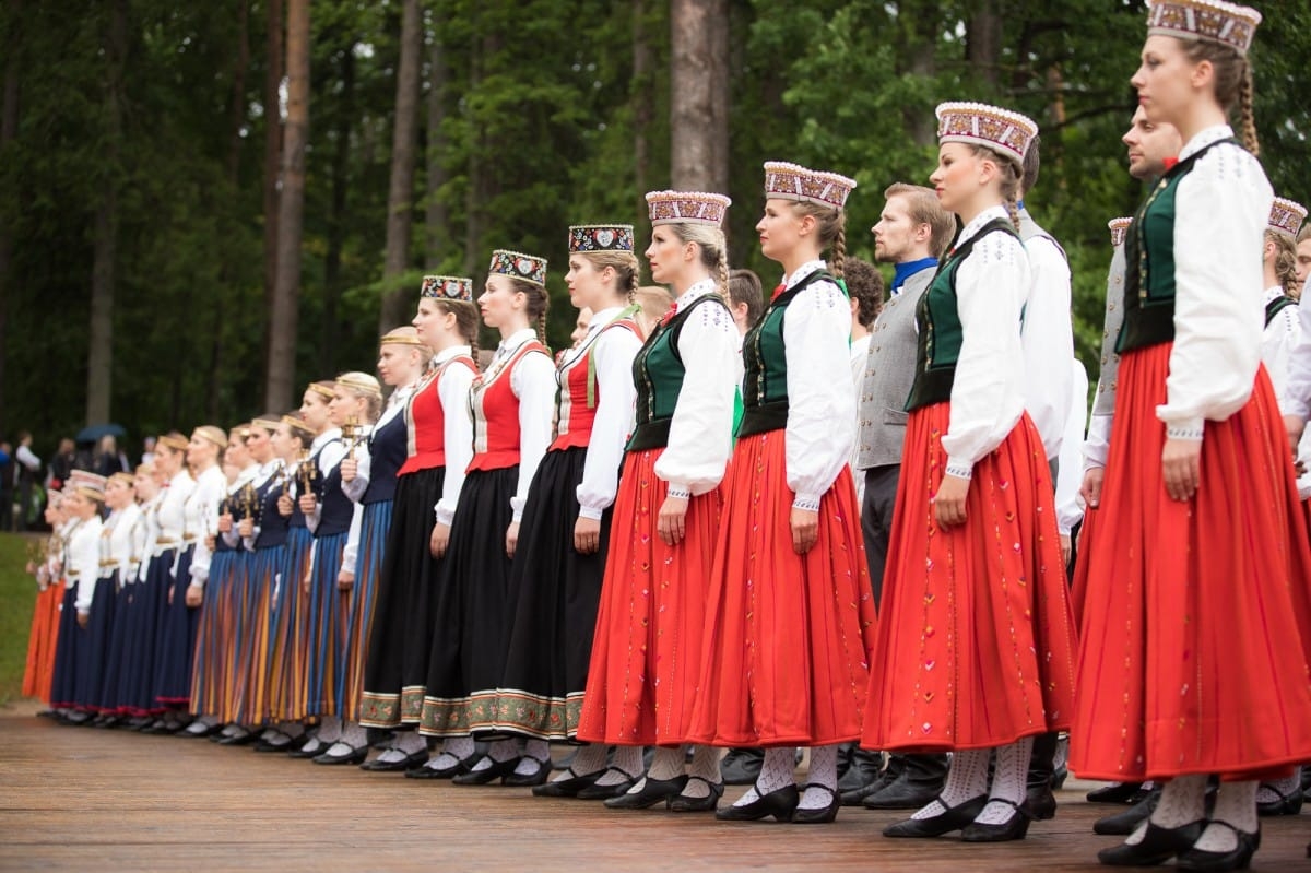 XXVI Vispārejo latviešu Dziesmu un XVI Deju svētku Ieskaņas koncerts Dikļos