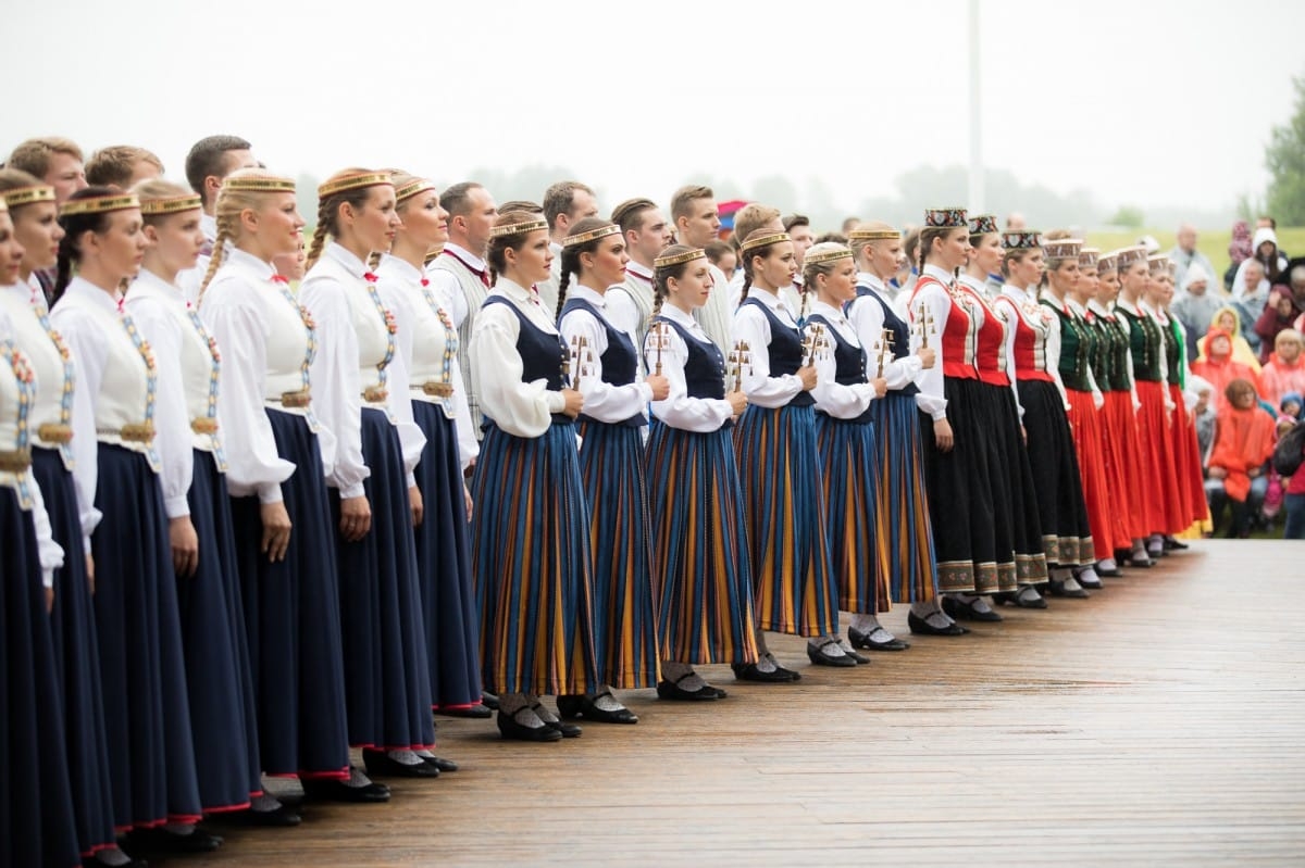 XXVI Vispārejo latviešu Dziesmu un XVI Deju svētku Ieskaņas koncerts Dikļos