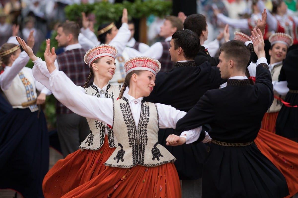 XXVI Vispārejo latviešu Dziesmu un XVI Deju svētku Ieskaņas koncerts Dikļos