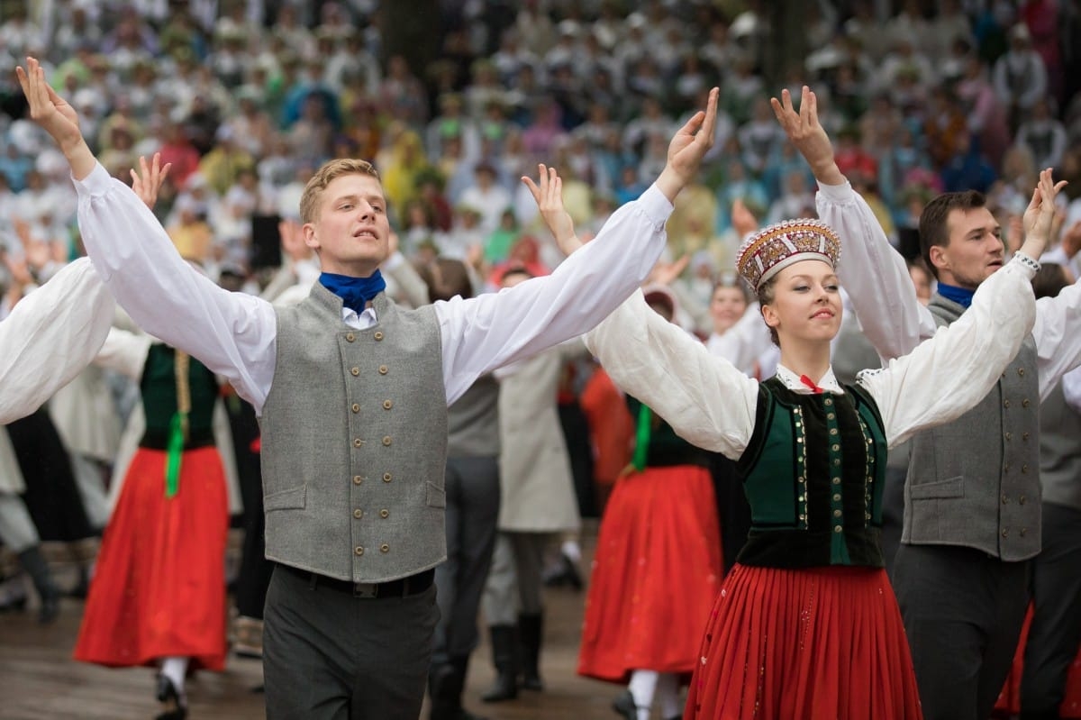 XXVI Vispārejo latviešu Dziesmu un XVI Deju svētku Ieskaņas koncerts Dikļos