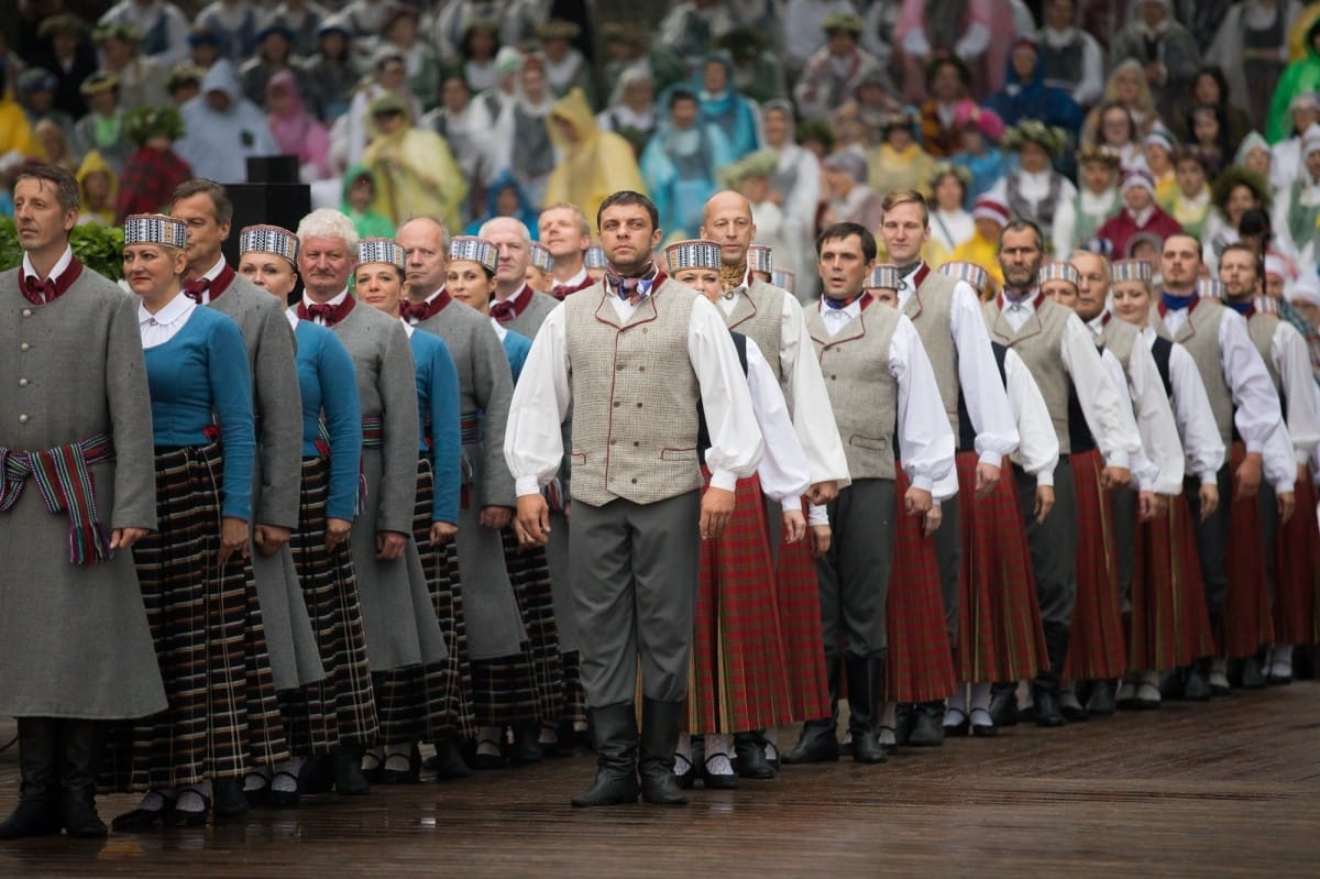 XXVI Vispārejo latviešu Dziesmu un XVI Deju svētku Ieskaņas koncerts Dikļos