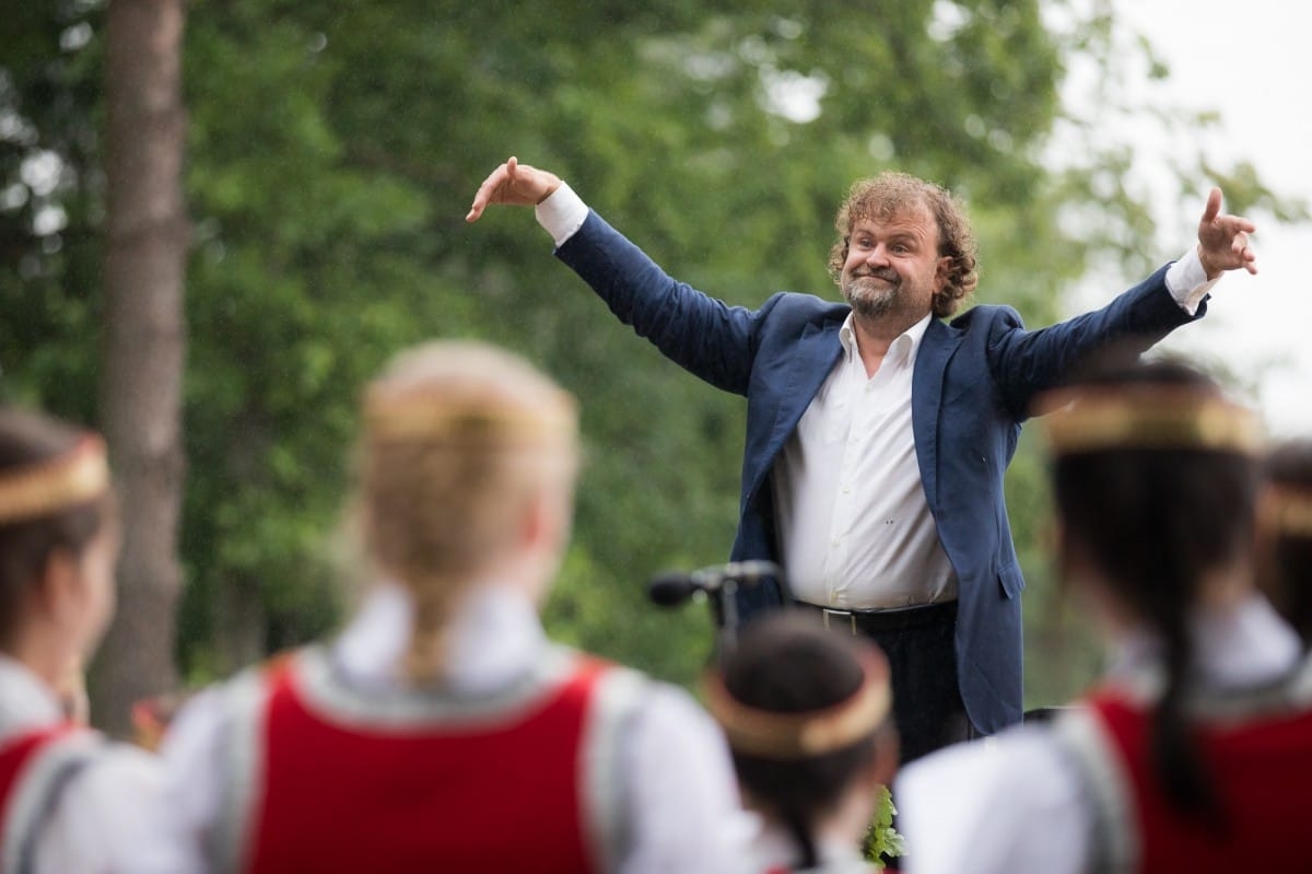 XXVI Vispārejo latviešu Dziesmu un XVI Deju svētku Ieskaņas koncerts Dikļos