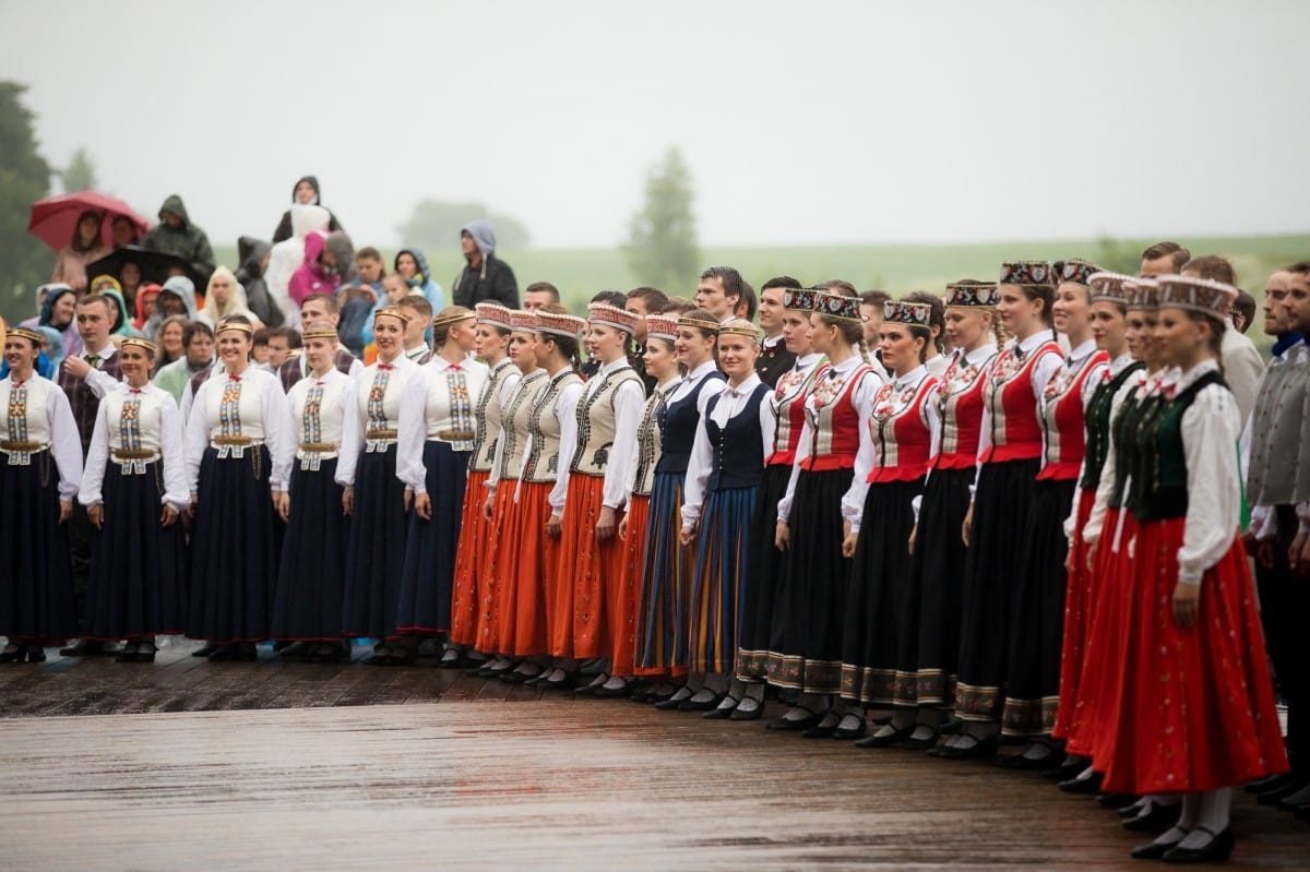XXVI Vispārejo latviešu Dziesmu un XVI Deju svētku Ieskaņas koncerts Dikļos