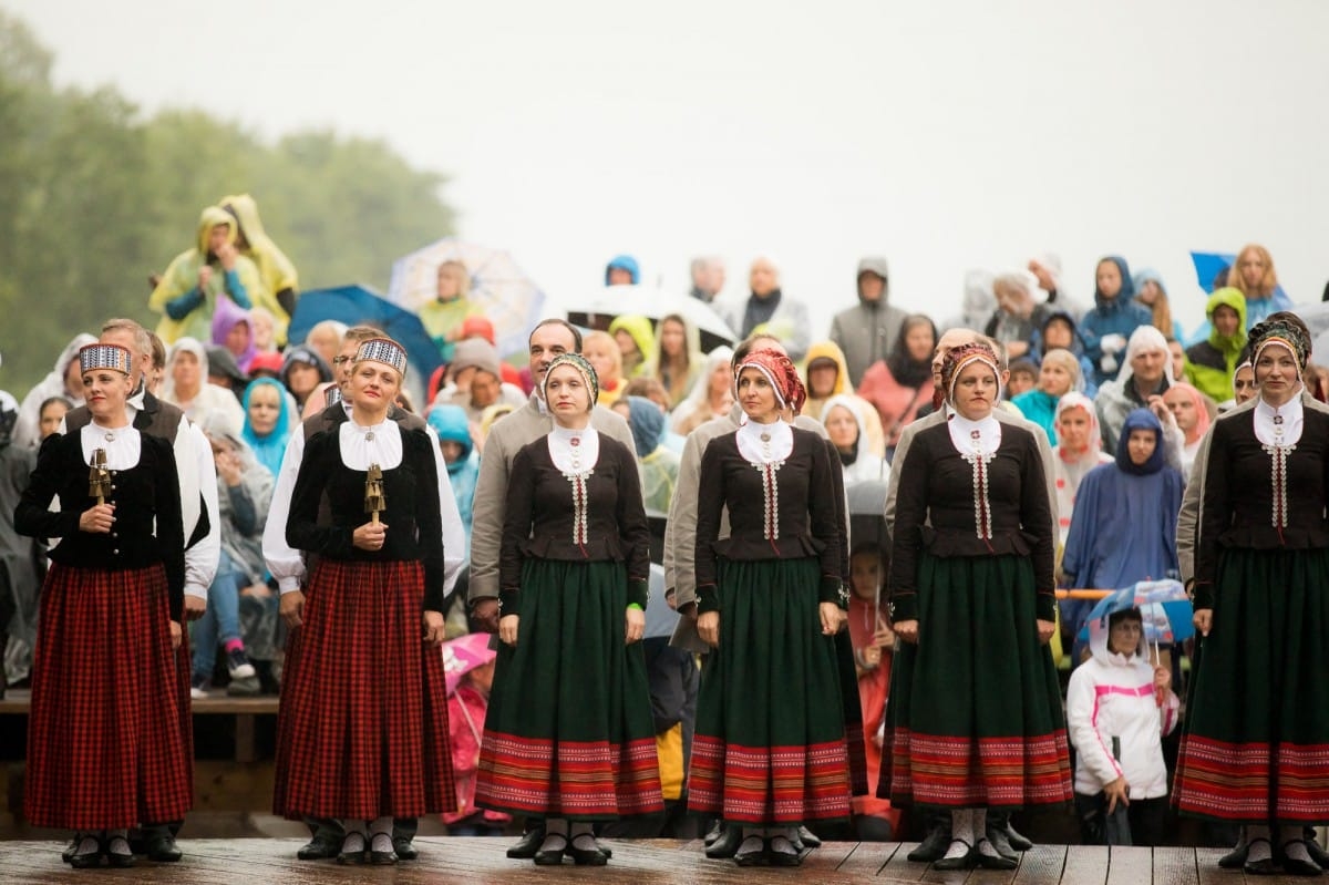 XXVI Vispārejo latviešu Dziesmu un XVI Deju svētku Ieskaņas koncerts Dikļos