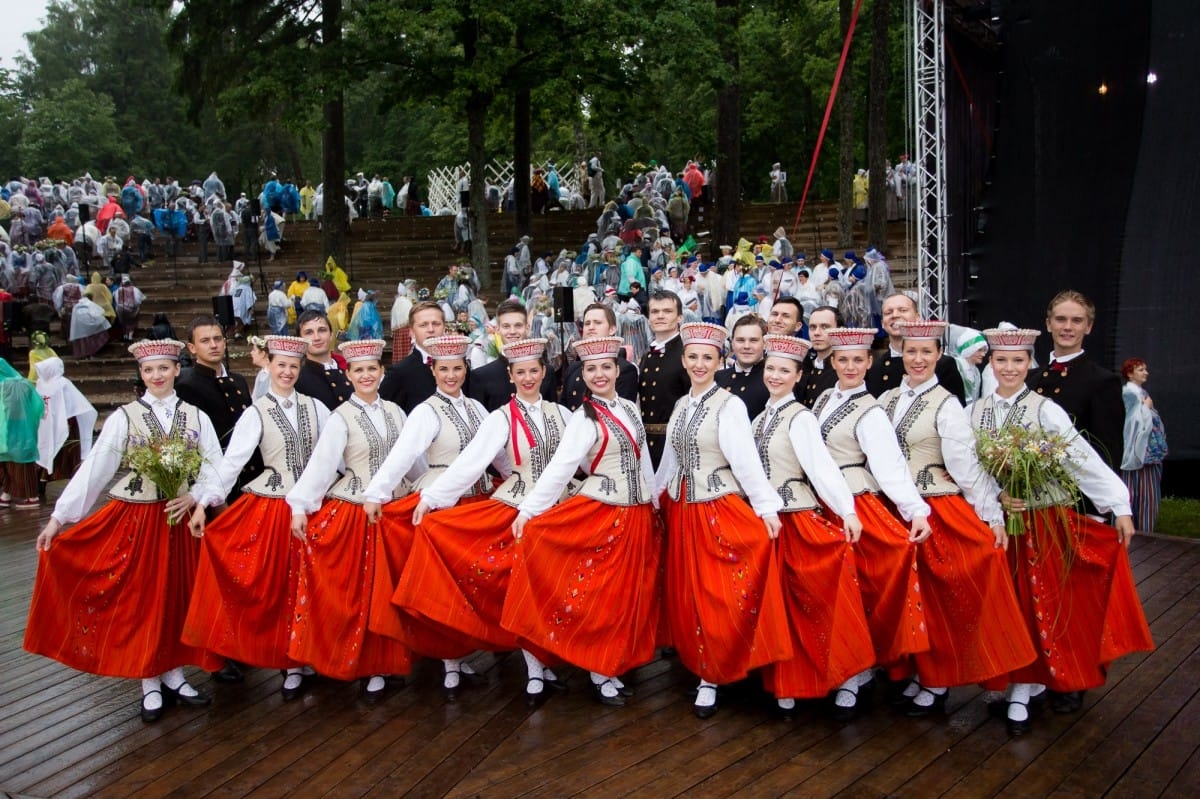 XXVI Vispārejo latviešu Dziesmu un XVI Deju svētku Ieskaņas koncerts Dikļos