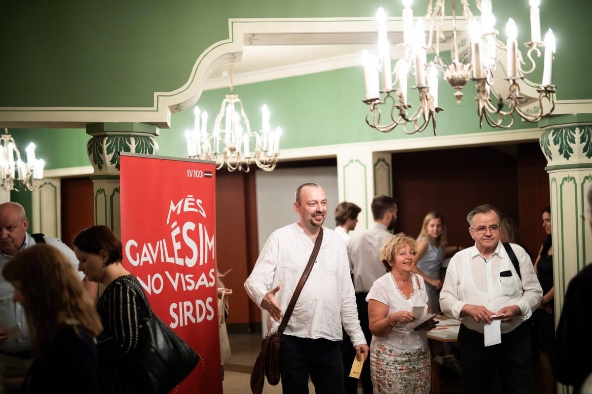 Dokumentālās filmas DZIESMUVARA pirmizrāde