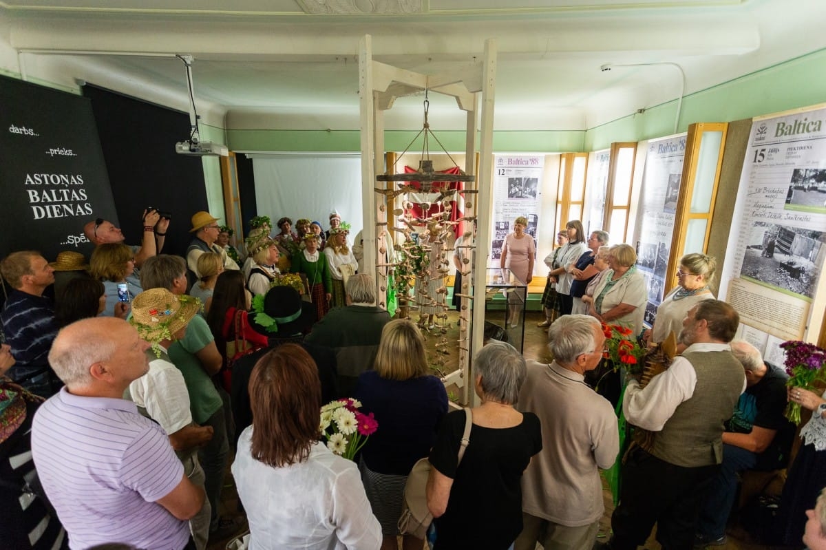 Izstādes "Astoņas baltas dienas - BALTICA Latvijā kopš 1988.gada" atklāšana Starptautiskais folkloras festivāls BALTICA 2018