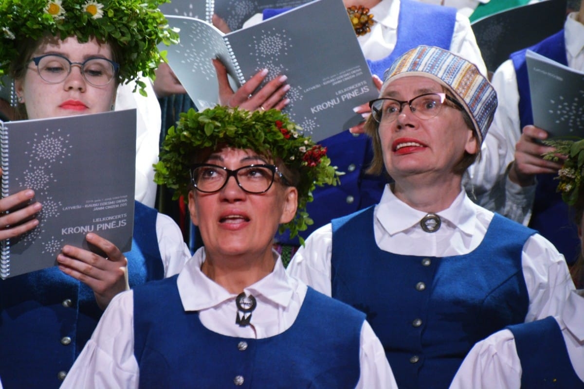 Latviešu – igauņu Dziesmu diena “Kroņu pinējs”. Jānim Cimzem - 205.