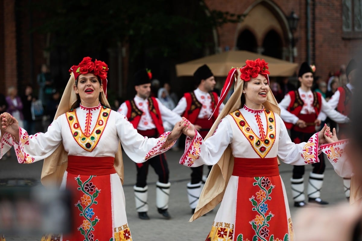 IX Starptautiskais tautas deju festivāls "Sudmaliņas" - Iepazīšanās tūre "Labāk deviņi draugi..." Vecrīgā