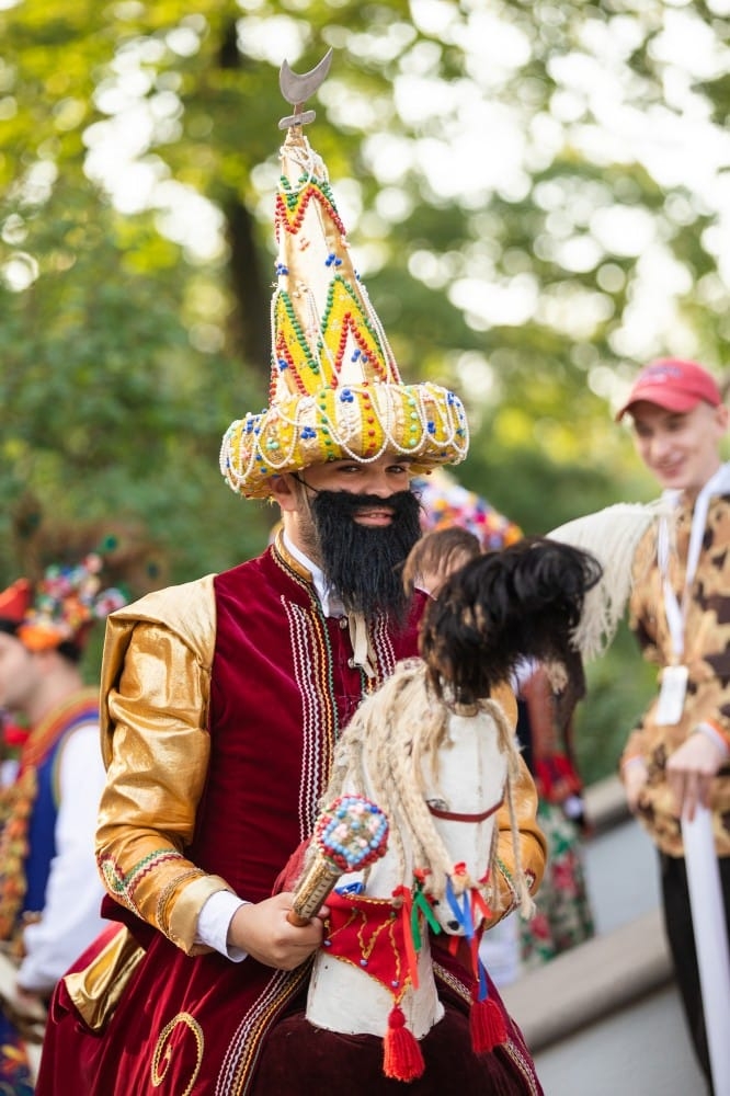 IX Starptautiskais tautas deju festivāls "Sudmaliņas" - Atklāšanas koncerts "Aiz deviņām jūrām, aiz deviņiem kalniem"
