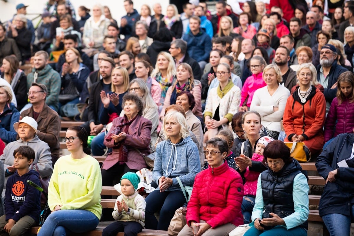 IX Starptautiskais tautas deju festivāls "Sudmaliņas" - Atklāšanas koncerts "Aiz deviņām jūrām, aiz deviņiem kalniem"