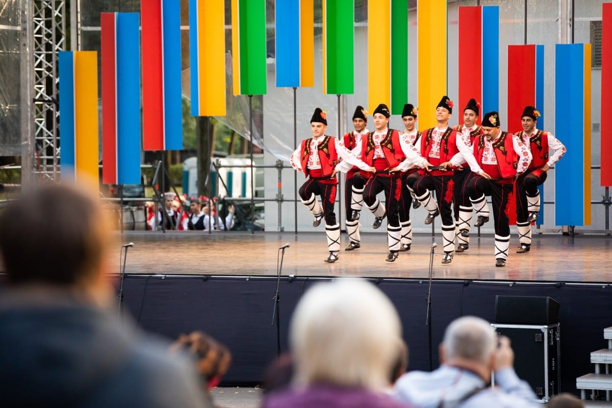 IX Starptautiskais tautas deju festivāls "Sudmaliņas" - Atklāšanas koncerts "Aiz deviņām jūrām, aiz deviņiem kalniem"