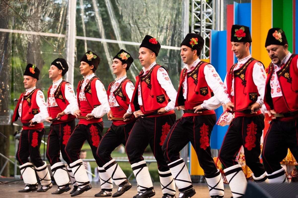 IX Starptautiskais tautas deju festivāls "Sudmaliņas" - Atklāšanas koncerts "Aiz deviņām jūrām, aiz deviņiem kalniem"