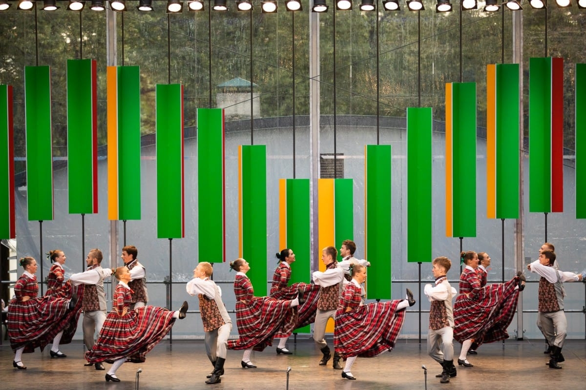 IX Starptautiskais tautas deju festivāls "Sudmaliņas" - Atklāšanas koncerts "Aiz deviņām jūrām, aiz deviņiem kalniem"