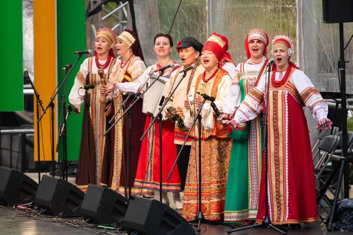IX Starptautiskais tautas deju festivāls "Sudmaliņas" - Atklāšanas koncerts "Aiz deviņām jūrām, aiz deviņiem kalniem"