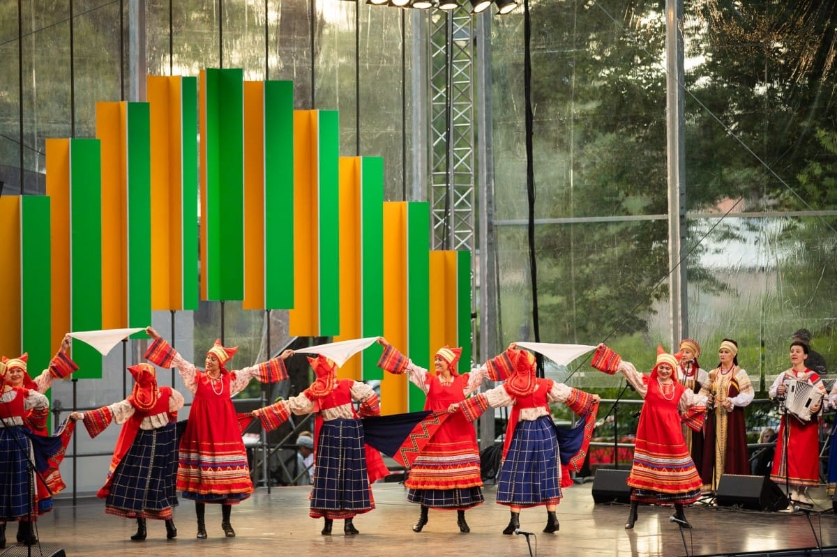 IX Starptautiskais tautas deju festivāls "Sudmaliņas" - Atklāšanas koncerts "Aiz deviņām jūrām, aiz deviņiem kalniem"