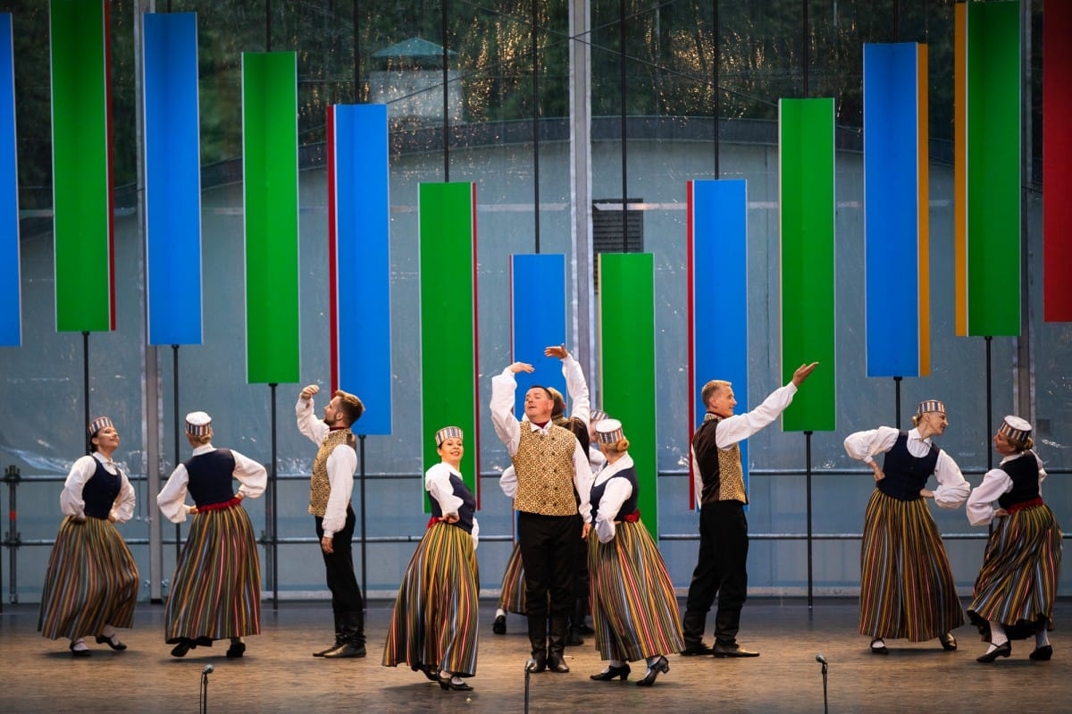 IX Starptautiskais tautas deju festivāls "Sudmaliņas" - Atklāšanas koncerts "Aiz deviņām jūrām, aiz deviņiem kalniem"