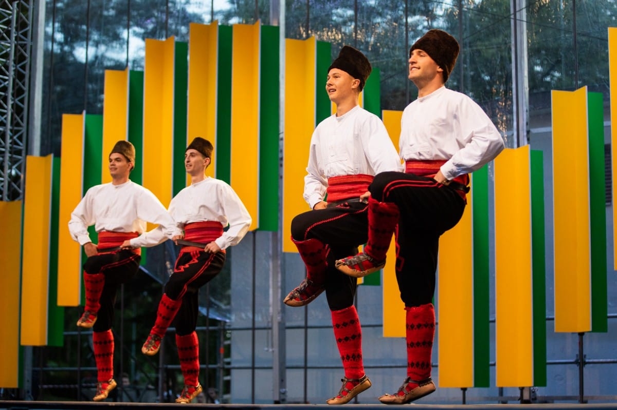 IX Starptautiskais tautas deju festivāls "Sudmaliņas" - Atklāšanas koncerts "Aiz deviņām jūrām, aiz deviņiem kalniem"