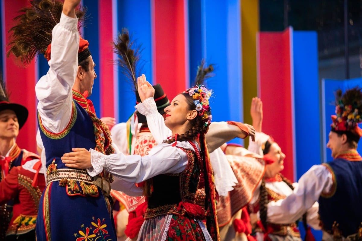 IX Starptautiskais tautas deju festivāls "Sudmaliņas" - Atklāšanas koncerts "Aiz deviņām jūrām, aiz deviņiem kalniem"