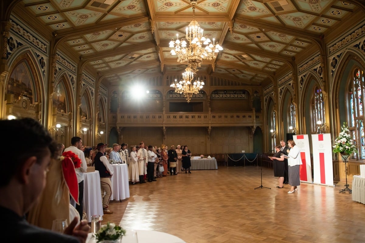 Kultūras ministrijas un Latvijas Nacionālā kultūras centra rīkota pieņemšana par godu IX Starptautiskajam tautas deju festivāla