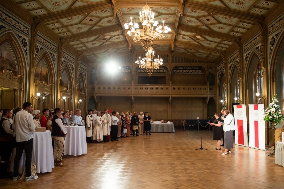 Kultūras ministrijas un Latvijas Nacionālā kultūras centra rīkota pieņemšana par godu IX Starptautiskajam tautas deju festivāla