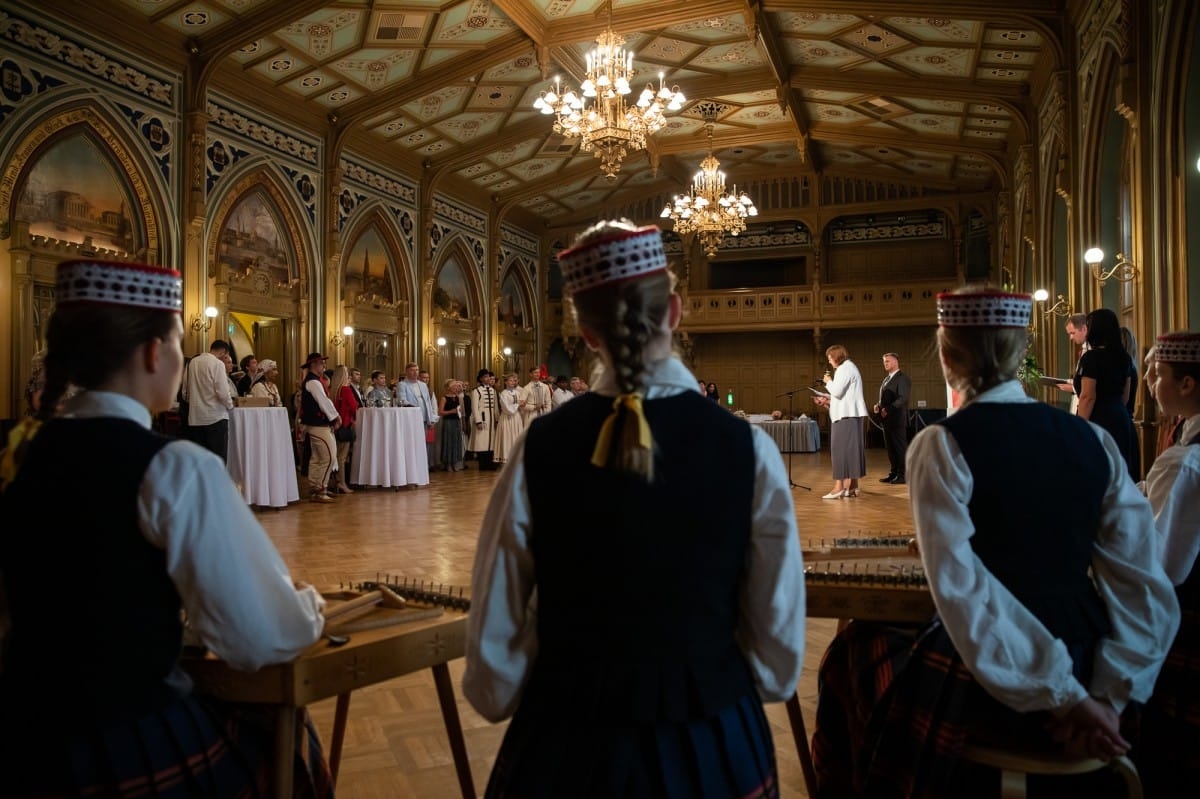 Kultūras ministrijas un Latvijas Nacionālā kultūras centra rīkota pieņemšana par godu IX Starptautiskajam tautas deju festivāla