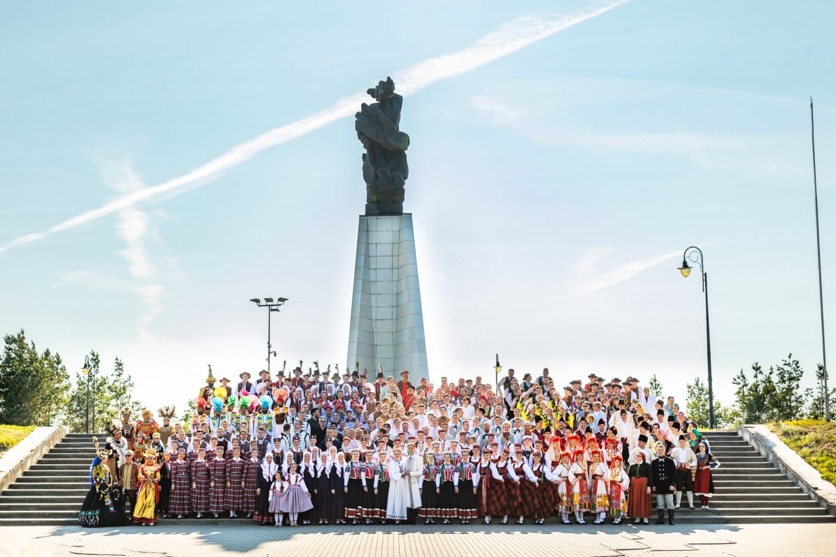 IX Starptautiskā tautas deju festivāla "Sudmaliņas" noslēguma koncerts Liepājā