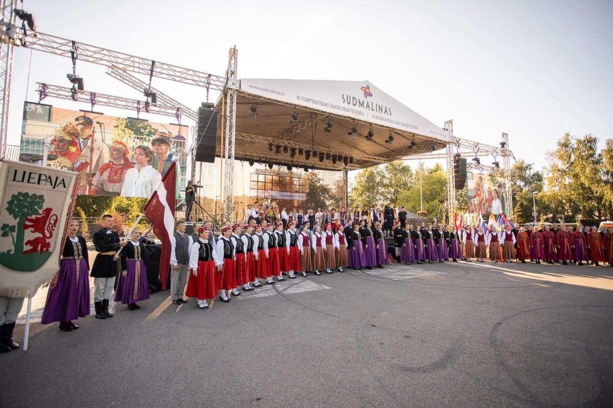 IX Starptautiskā tautas deju festivāla "Sudmaliņas" noslēguma koncerts Liepājā