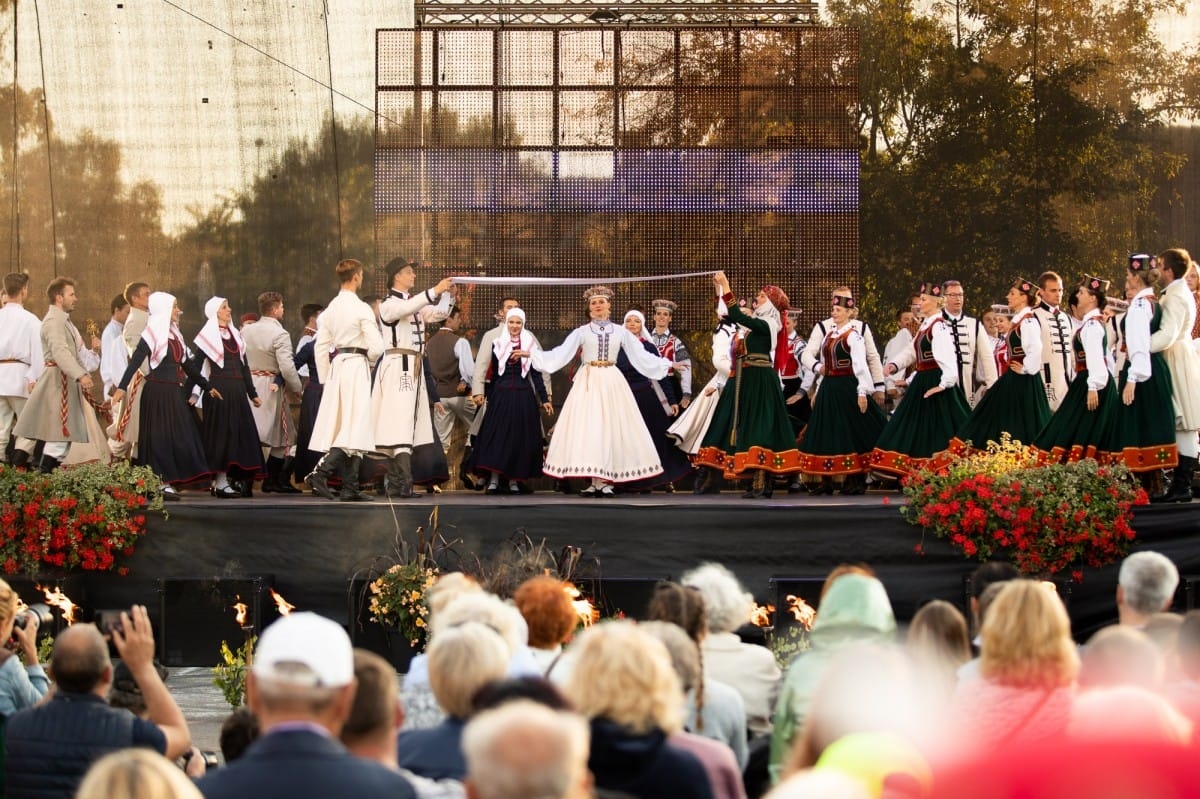 IX Starptautiskā tautas deju festivāla "Sudmaliņas" noslēguma koncerts Liepājā