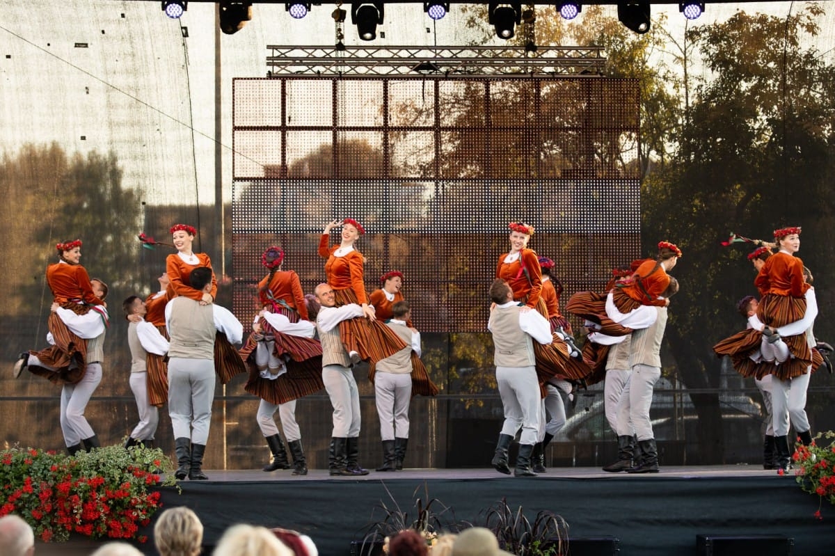 IX Starptautiskā tautas deju festivāla "Sudmaliņas" noslēguma koncerts Liepājā
