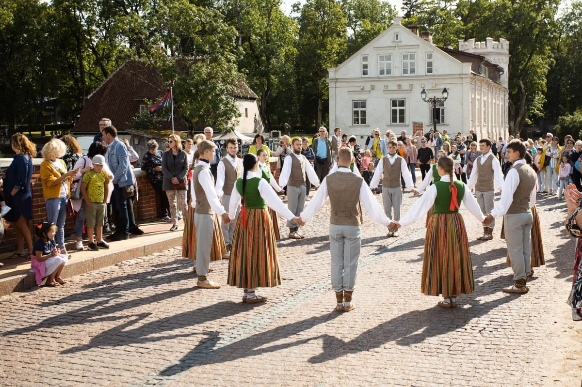 IX Starptautiskais tautas deju festivāls "Sudmaliņas" - Novadu diena Kuldīgā