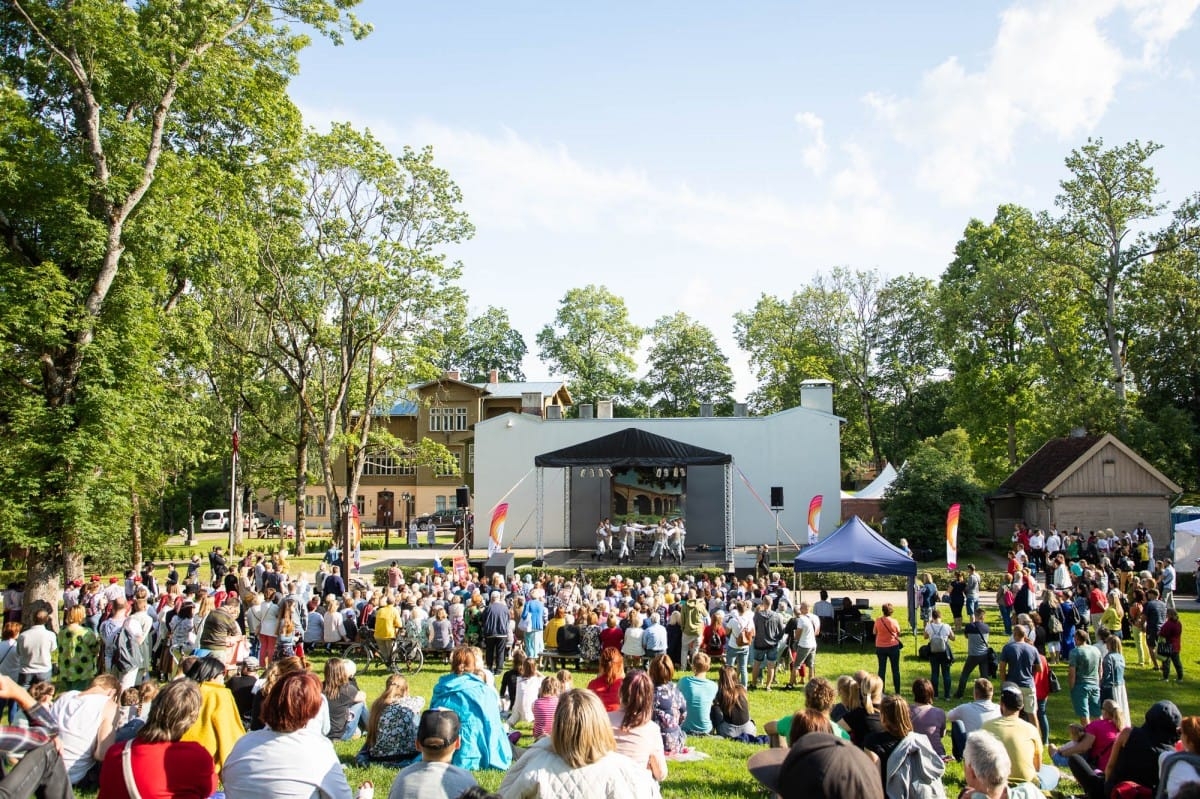 IX Starptautiskais tautas deju festivāls "Sudmaliņas" - Novadu diena Kuldīgā
