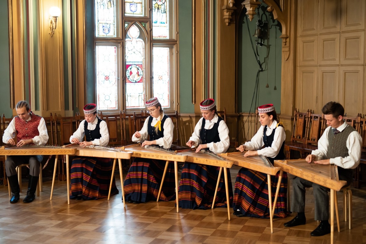 Kultūras ministrijas un Latvijas Nacionālā kultūras centra rīkota pieņemšana par godu IX Starptautiskajam tautas deju festivāla
