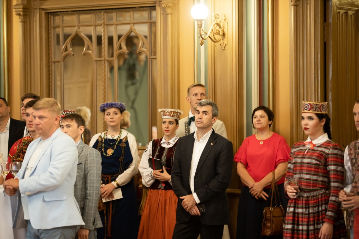 Kultūras ministrijas un Latvijas Nacionālā kultūras centra rīkota pieņemšana par godu IX Starptautiskajam tautas deju festivāla