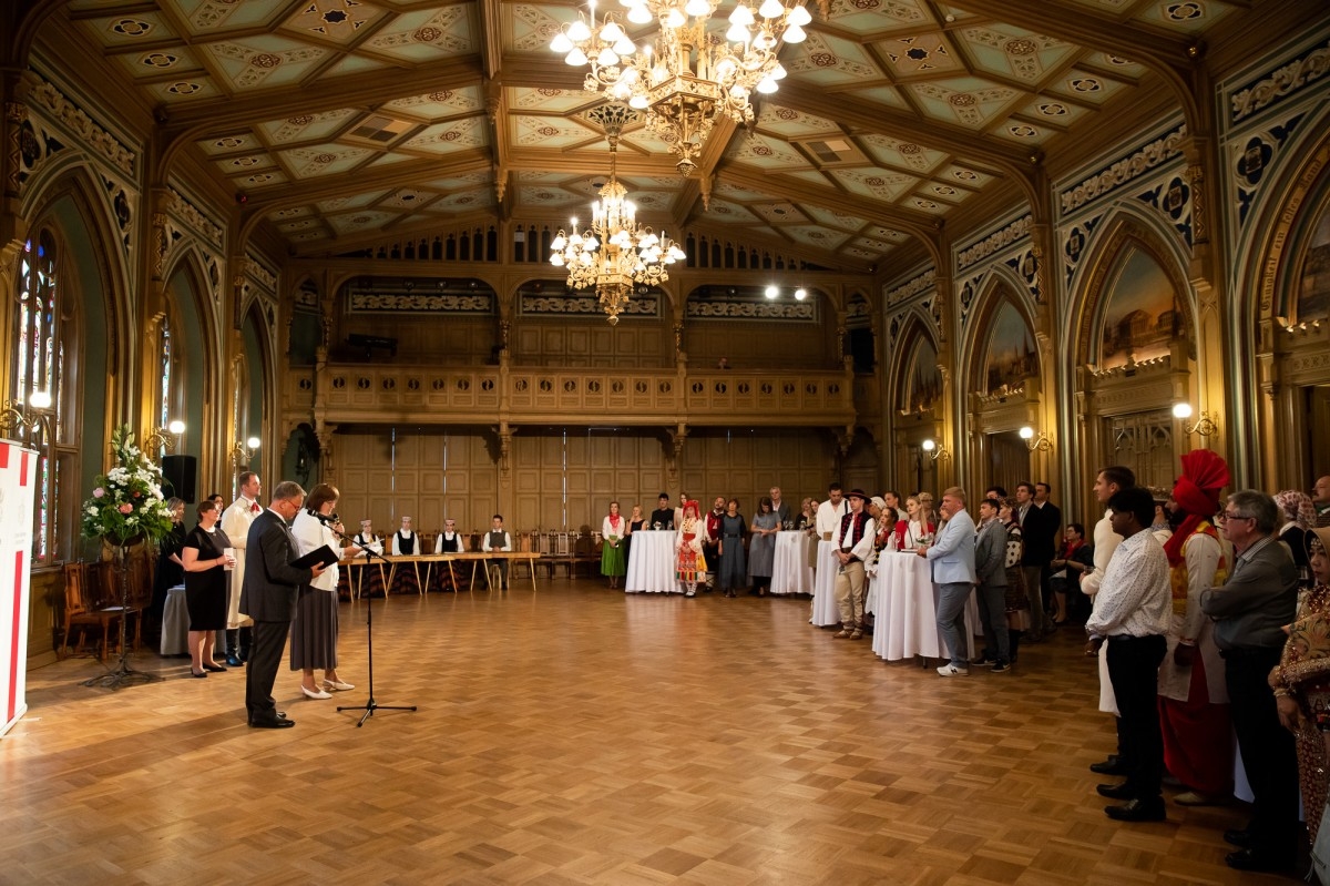 Kultūras ministrijas un Latvijas Nacionālā kultūras centra rīkota pieņemšana par godu IX Starptautiskajam tautas deju festivāla