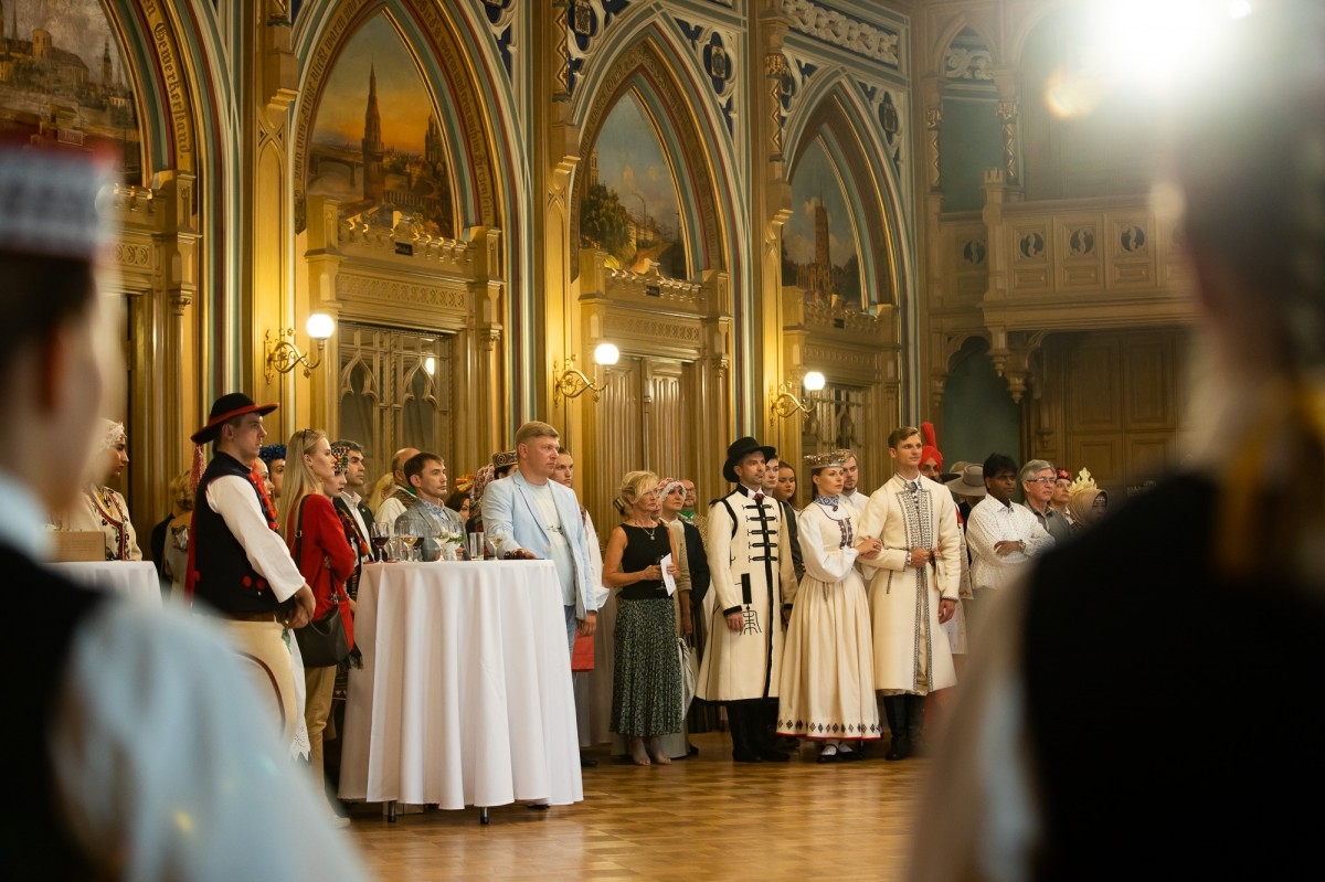 Kultūras ministrijas un Latvijas Nacionālā kultūras centra rīkota pieņemšana par godu IX Starptautiskajam tautas deju festivāla