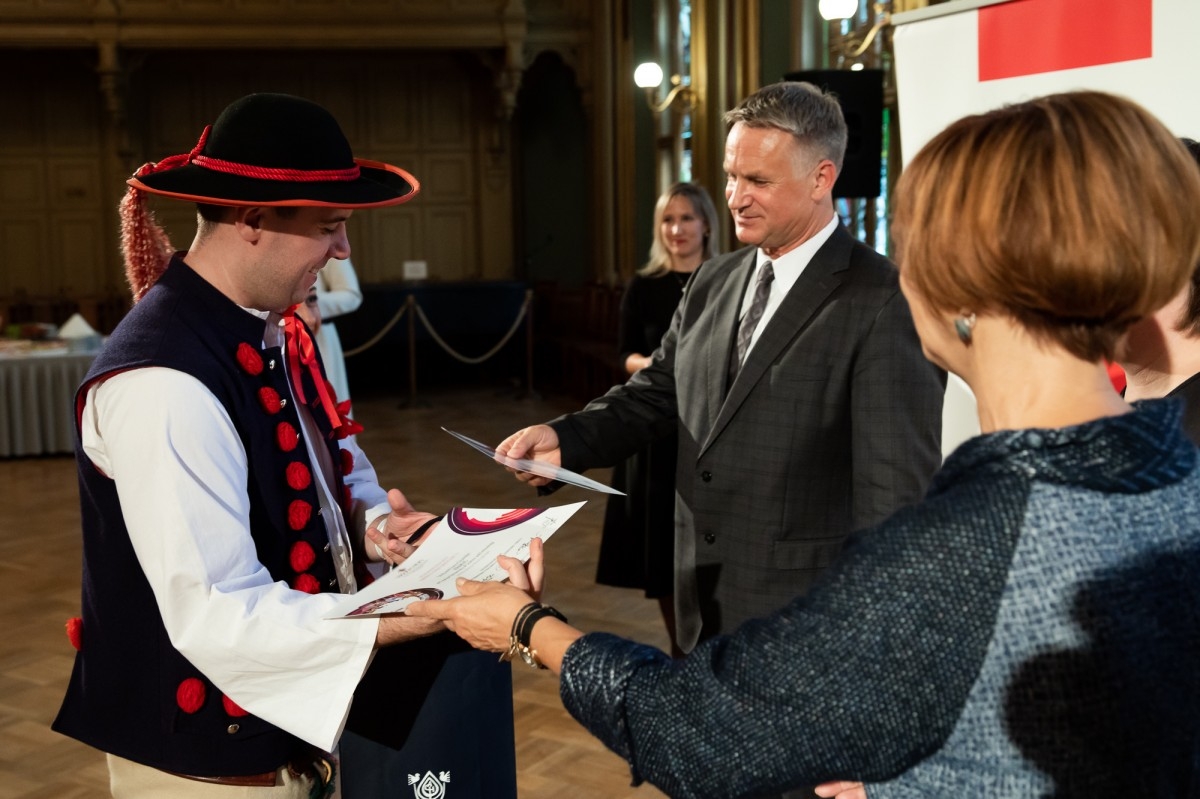 Kultūras ministrijas un Latvijas Nacionālā kultūras centra rīkota pieņemšana par godu IX Starptautiskajam tautas deju festivāla