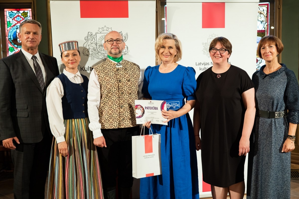 Kultūras ministrijas un Latvijas Nacionālā kultūras centra rīkota pieņemšana par godu IX Starptautiskajam tautas deju festivāla